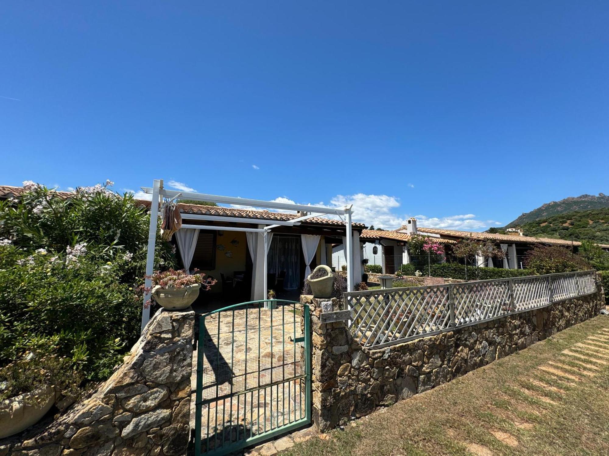 Casa Vacanze Con Piscina E Vista Mare Esclusiva Per Coppie E Famiglie, Relax E Tranquillita Tertenìa Екстериор снимка